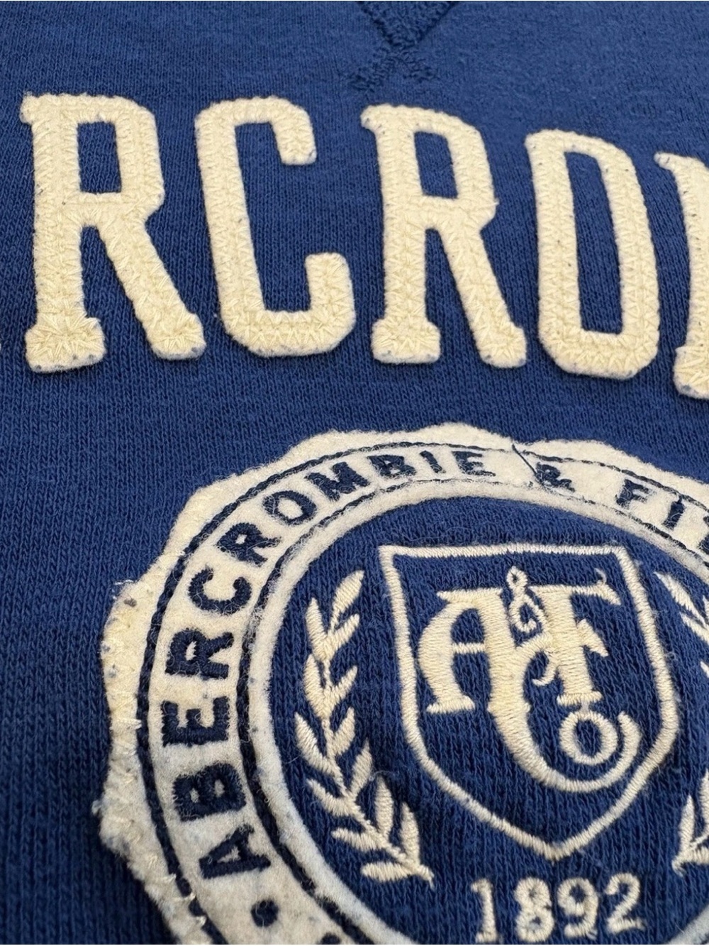 Abercrombie & Fitch Crewneck Royal Blue Sweatshirt Spellout A&F Size Small - Picture 3 of 8